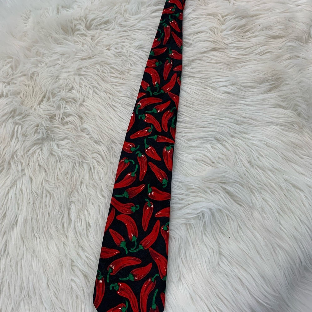Addiction Chili‎ Peppers Tie. Size One